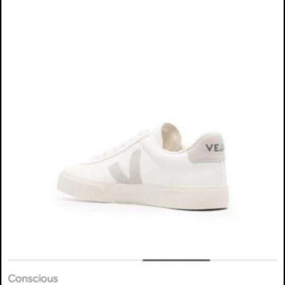 Never worn still in the box size EU37 - Picture 2 of 8